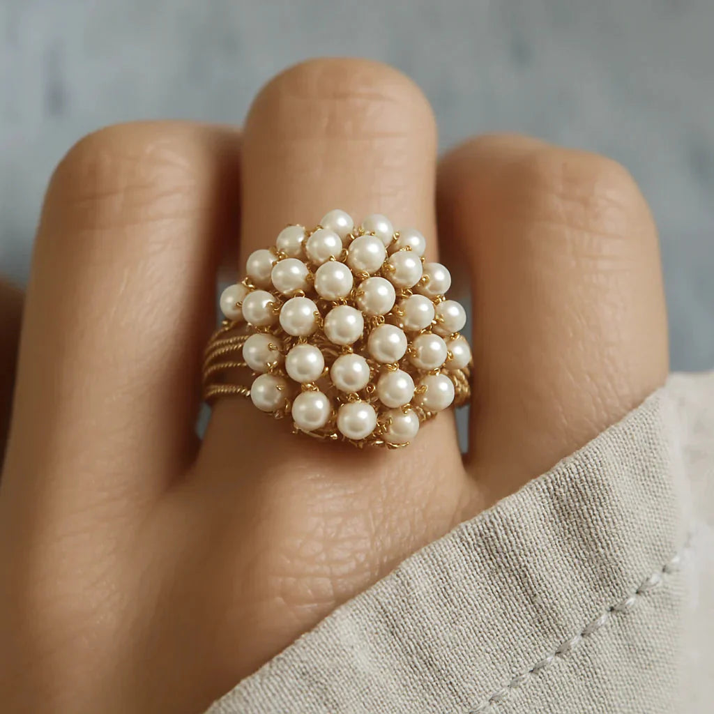 Gouden vintage ring met parelcluster