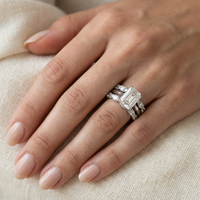 Zilveren ringenset met emerald-slijpsel zirkonia