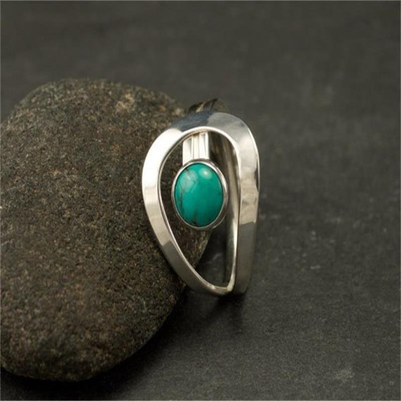 Zilveren minimalistische ring met turquoise
