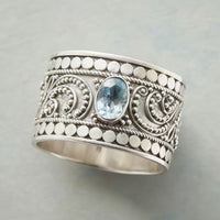 Zilveren bohemian brede ring met blauwe edelsteen