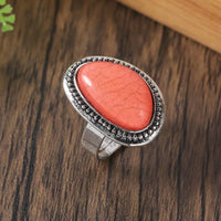 Zilveren ring met grote lichtblauwe ovale steen