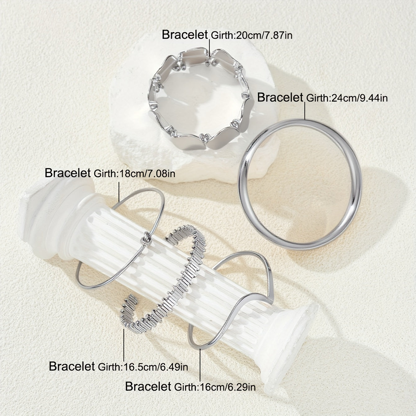 Zilveren gestapelde cuff-armbandenset