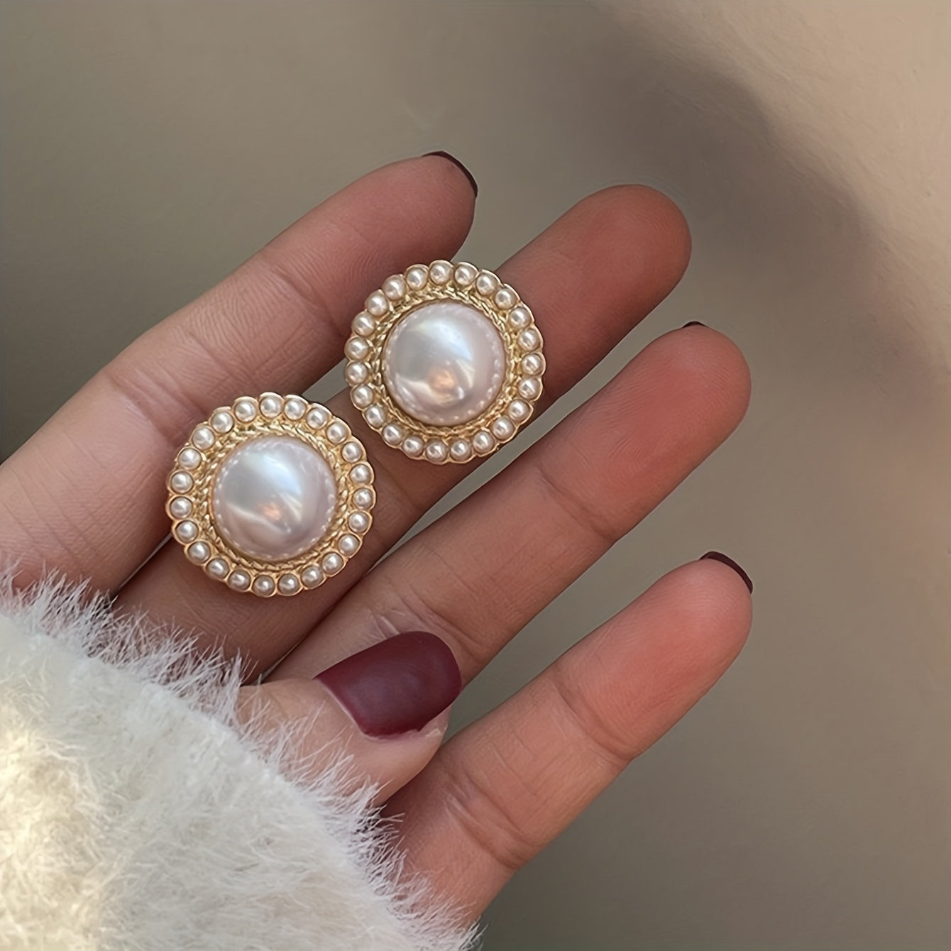Gouden vintage oorbellen met parel en zirkonia