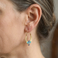 Bohemian oorbellen met turquoise halvemaan en kralen