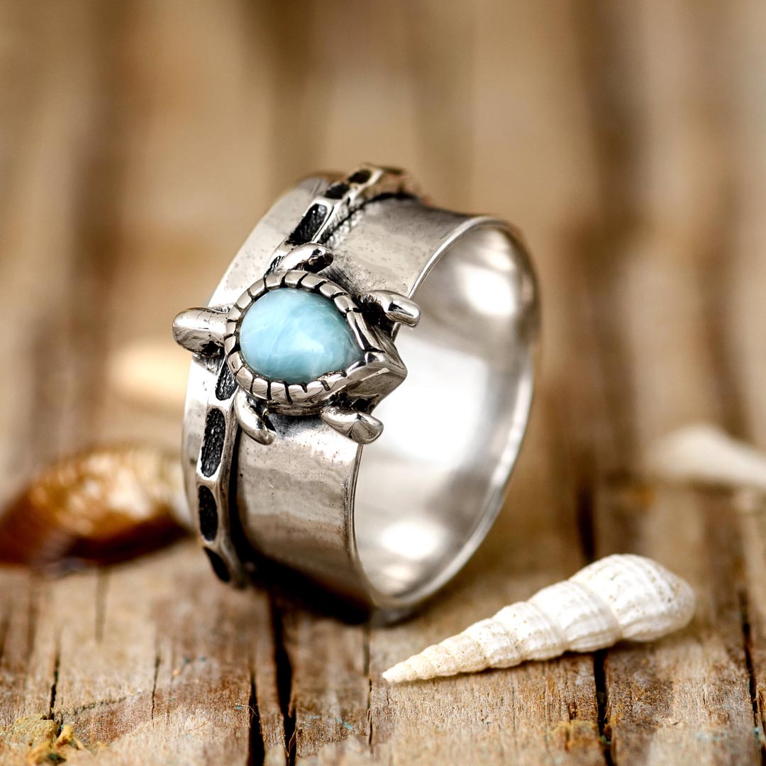 Zilveren brede ring met schildpad en larimar