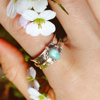 Zilveren brede ring met schildpad en larimar
