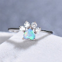 Zilveren ring met blauwe opaal en zirkonia