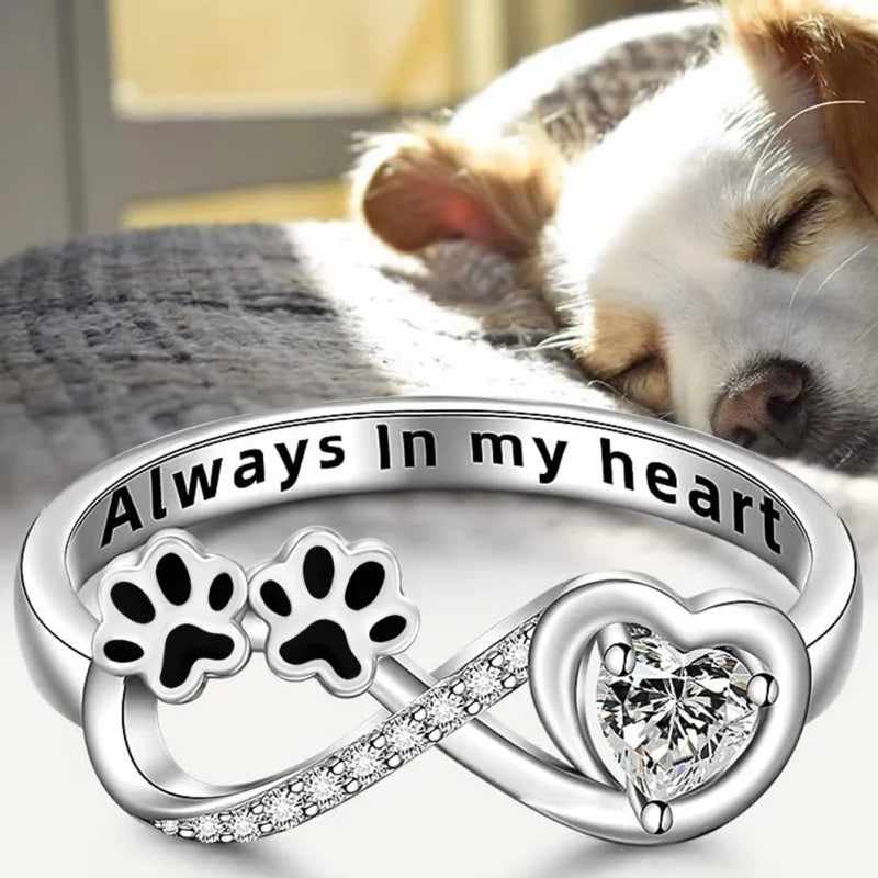 Zilveren ring met pootjes en hart Always in my heart
