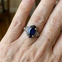 Zilveren vintage ring met blauwe marquise edelsteen