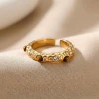 Gouden ring met tijgeroog en zirkonia