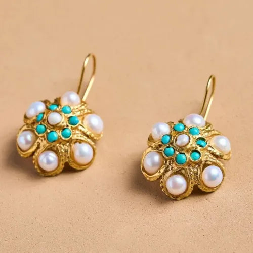 Gouden vintage oorbellen met parels en turquoise