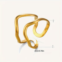 Gouden minimalistische ringenset met golfdesign