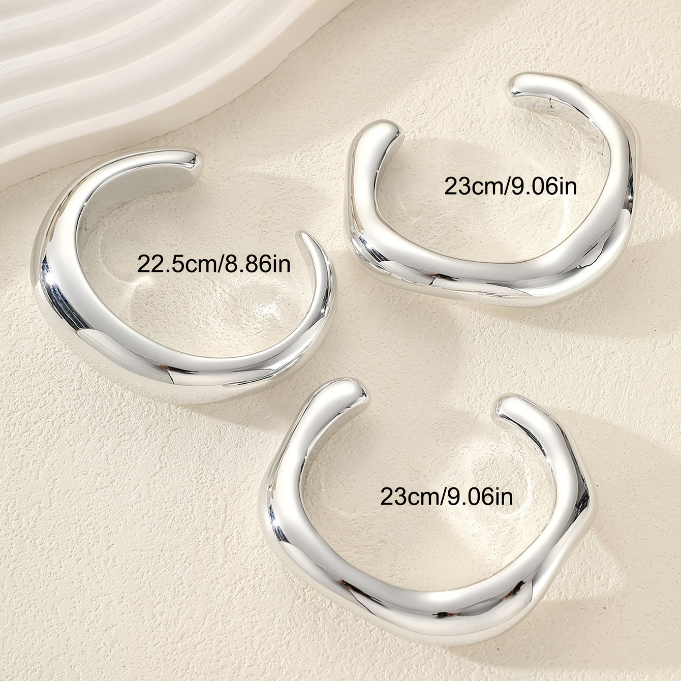 Zilveren chunky golvende bangle-armbandenset