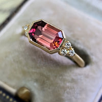 Gouden vintage ring met roze toermalijn