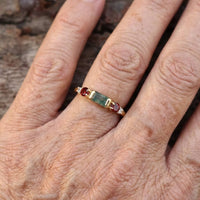 Gouden vintage ring met mosagaat en granaten