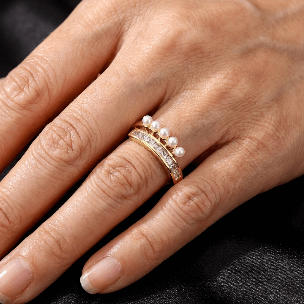 Gouden open ring met zirkonia en parels