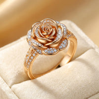 Roségouden ring met roosbloem en zirkonia