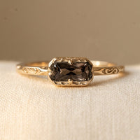 Roségoud ring met rookkwarts edelsteen
