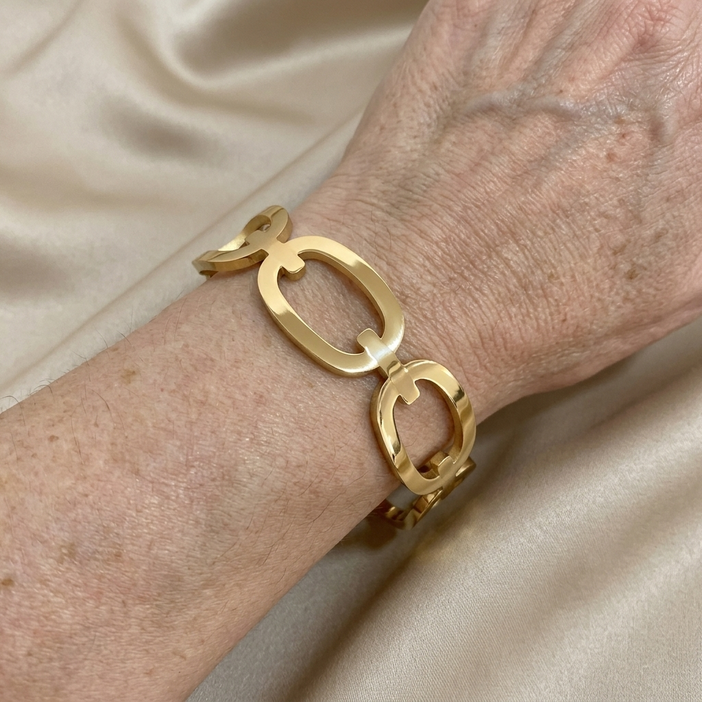 Gouden ring met open ovale schakels