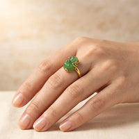 Vintage Gold Green Jade Carved Ring