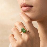 Vintage Gold Green Jade Carved Ring